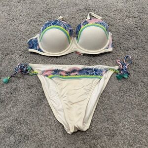 VS - Women's Bikini 36C and Large